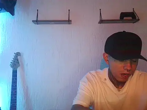Snapshot of Marcus_bell chatting on October 2025 02:54:01 AM Marcus bell online show from October 2025 02:54:01 AM