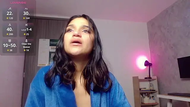 Roxxi 2110 online show from July 2026 04:41:01 AM