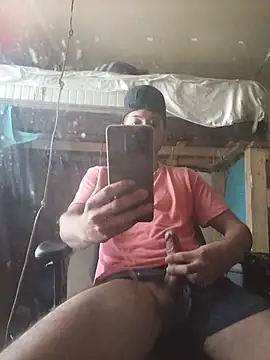 Snapshot of TUcalifa chatting on June 2026 06:56:01 PM TUcalifa online show from June 2026 06:56:01 PM
