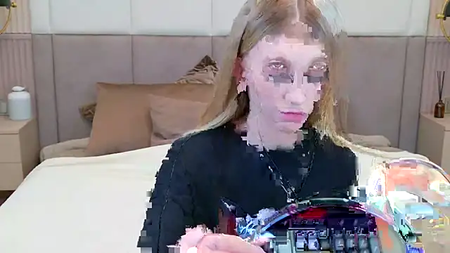 KellyBradford online show from September 2025 05:41:02 AM