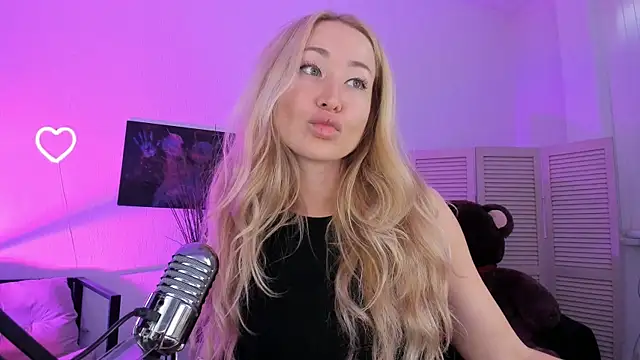 AstraMonroe online show from April 2026 01:00:02 PM