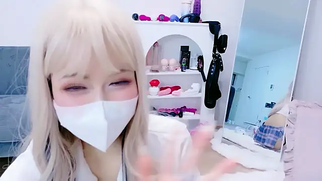 Snapshot of -Nyanko-chan- chatting on June 2026 11:14:01 AM -Nyanko-chan- online show from June 2026 11:14:01 AM