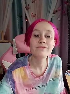 Fuzzy Unicorn online show from October 2025 07:03:02 PM