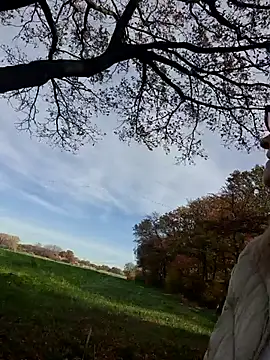 Snapshot of HotWifeLyn68 chatting on November 2025 11:44:02 AM HotWifeLyn68 online show from November 2025 11:44:02 AM