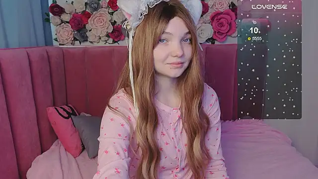 AnimeAlica18 online show from October 2025 02:35:01 AM