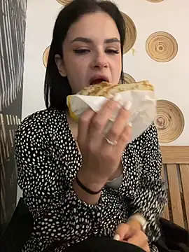 MiraReach online show from September 2025 03:32:01 AM