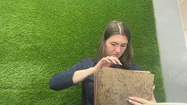 AshlyJoy online show from October 2025 08:33:01 AM