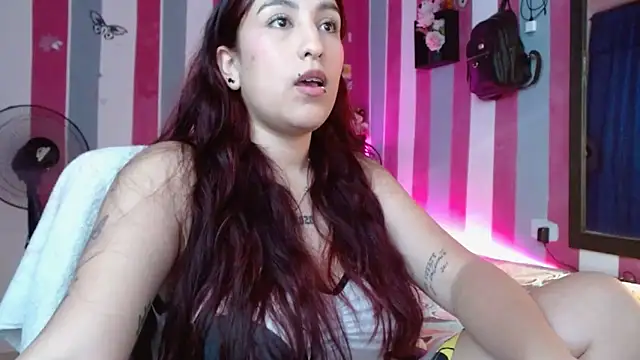 Snapshot of karo_lovely chatting on June 2026 09:35:02 PM karo lovely online show from June 2026 09:35:02 PM