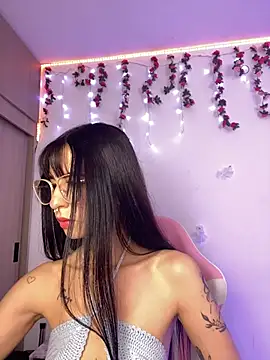 Lia  1 online show from January 2026 10:04:01 PM