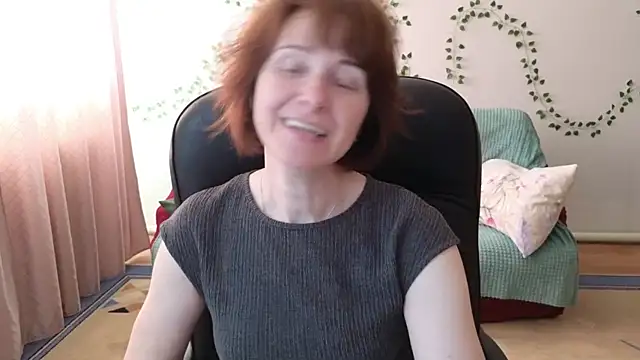 Snapshot of Lia_Tito chatting on May 2026 05:47:01 AM Lia Tito online show from May 2026 05:47:01 AM