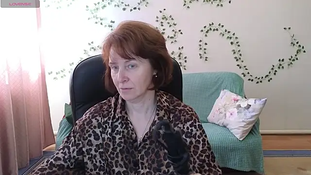 Snapshot of Lia_Tito chatting on June 2026 07:13:01 AM Lia Tito online show from June 2026 07:13:01 AM