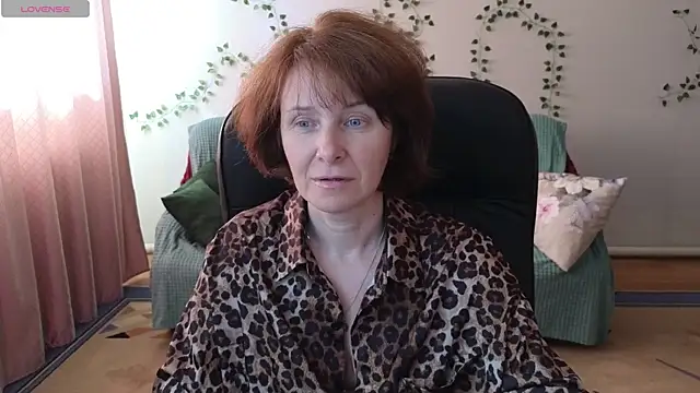 Snapshot of Lia_Tito chatting on June 2026 05:49:01 AM Lia Tito online show from June 2026 05:49:01 AM