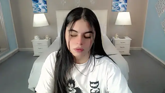 maddissonivanova online show from October 2025 07:23:01 PM