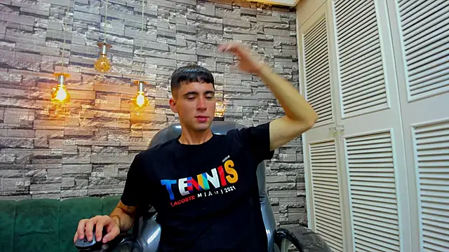 mike whitee online show from September 2025 02:55:02 AM