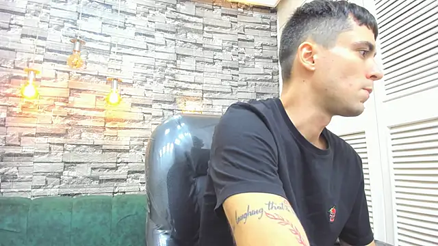 mike whitee online show from September 2025 12:16:01 PM