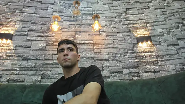 mike whitee online show from September 2025 05:13:01 PM