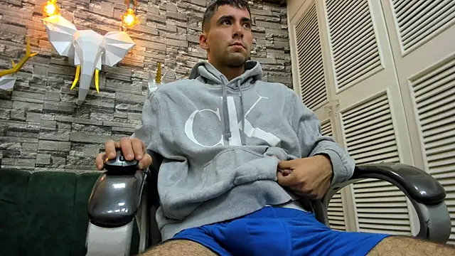 mike whitee online show from October 2025 11:55:01 AM