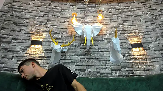 mike whitee online show from October 2025 03:35:02 PM