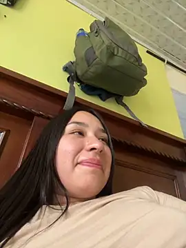 BELLAALEJA online show from October 2025 08:17:01 PM