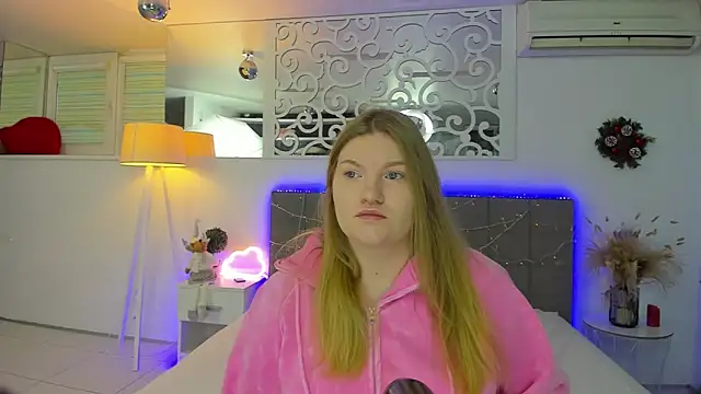 AshleyJoness online show from December 2025 06:19:01 AM