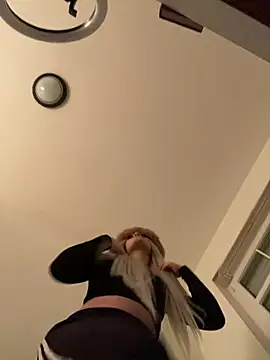 Tijara-im-Pyjama online show from January 2026 03:54:02 AM