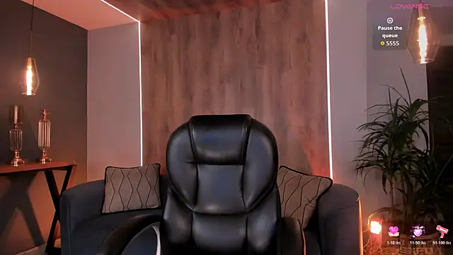 LiamCarterX online show from November 2025 05:29:02 AM