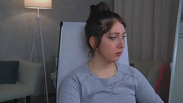 Mary Miiller online show from November 2025 10:14:01 AM