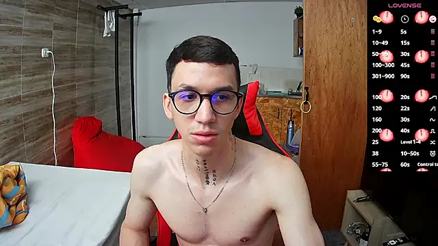 angelicious  online show from October 2025 12:24:02 PM