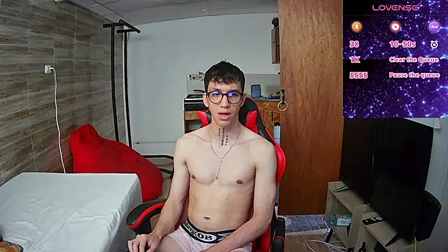 angelicious  online show from October 2025 12:29:01 PM