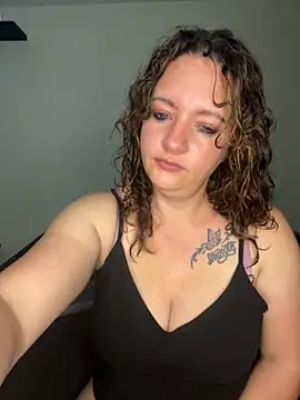 Snapshot of XADICTIVEX chatting on November 2025 07:36:02 PM XADICTIVEX online show from November 2025 07:36:02 PM