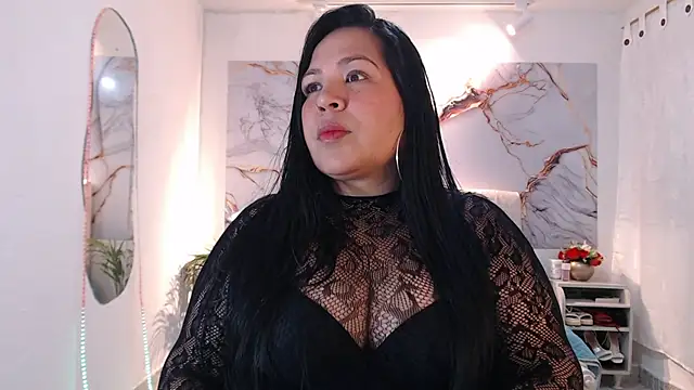 Ashley Grahaam online show from October 2025 08:29:02 PM