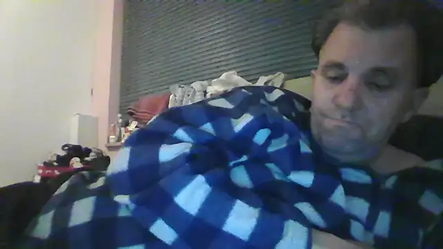 Snapshot of JasperGeil chatting on November 2025 10:03:02 PM JasperGeil online show from November 2025 10:03:02 PM