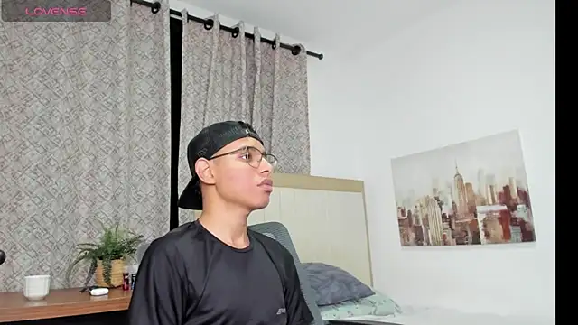 tristan gold online show from September 2025 07:19:01 AM