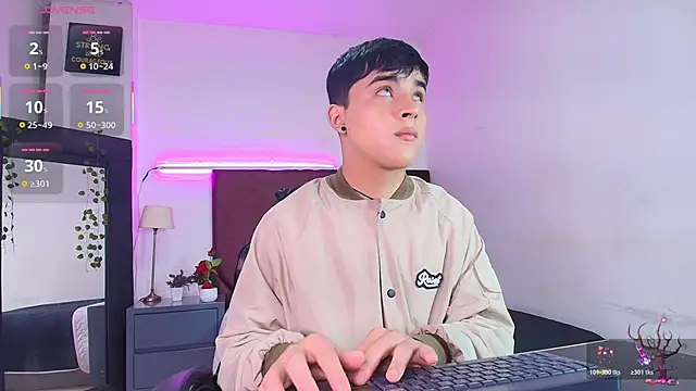 Lucass love online show from October 2025 04:51:02 PM