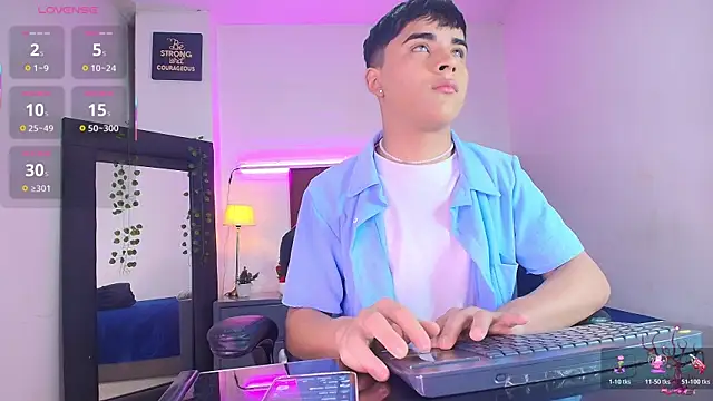 Lucass love online show from October 2025 04:53:02 PM