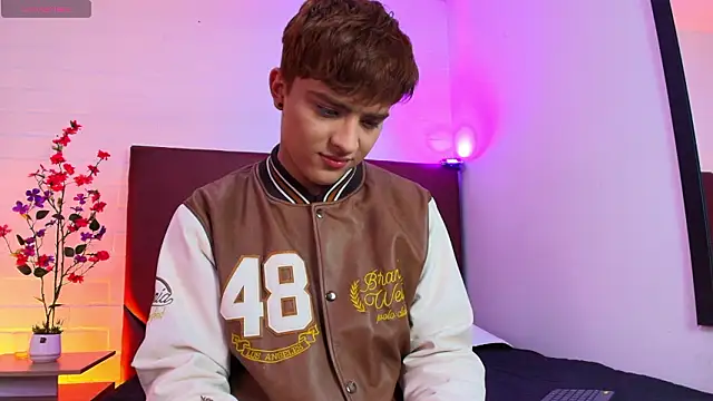 Lucass love online show from March 2026 01:28:01 PM