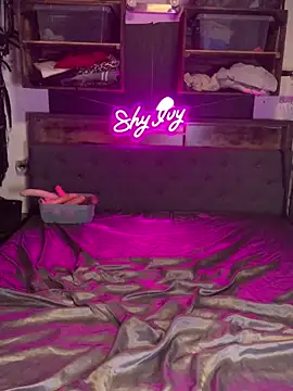 Shy Ivy online show from September 2025 09:37:01 PM