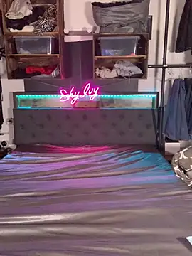 Shy Ivy online show from October 2025 09:48:01 PM