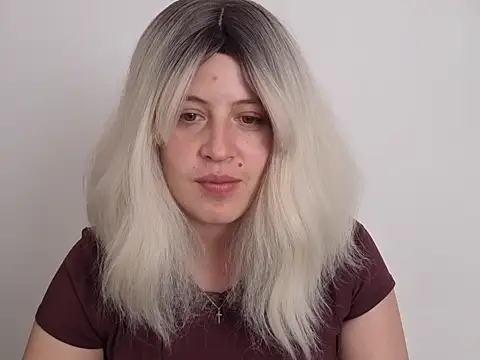 francescaasmith online show from March 2026 06:58:01 PM