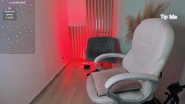 CleoWhite online show from November 2025 05:41:02 AM