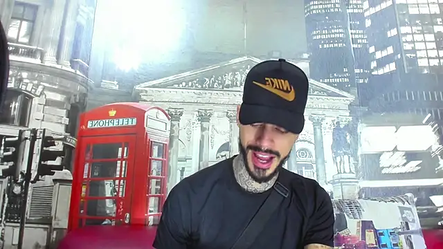 VinzenzRizzo online show from October 2025 04:37:01 AM