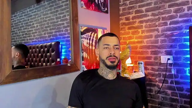 VinzenzRizzo online show from February 2026 04:31:01 AM