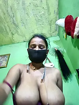 Snapshot of PIHU999 chatting on October 2025 02:38:01 PM PIHU999 online show from October 2025 02:38:01 PM