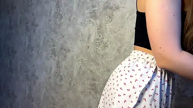 Snapshot of LushMira chatting on October 2025 10:57:02 AM LushMira online show from October 2025 10:57:02 AM