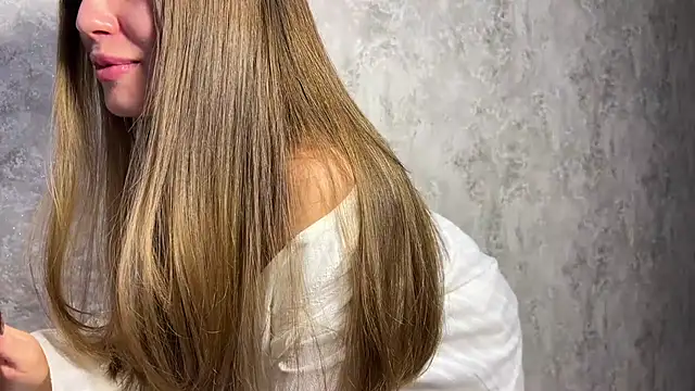 Snapshot of LushMira chatting on October 2025 02:39:02 AM LushMira online show from October 2025 02:39:02 AM