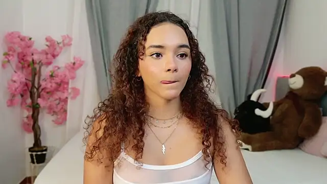 Taylor Tina online show from September 2025 06:46:01 PM