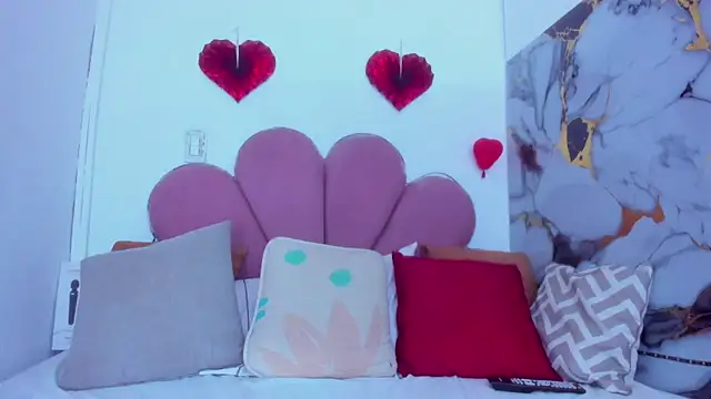 minnari online show from February 2026 08:08:02 PM