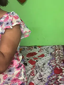 Snapshot of SEXY-SIMI-BHABI chatting on September 2025 05:42:01 AM SEXY-SIMI-BHABI online show from September 2025 05:42:01 AM