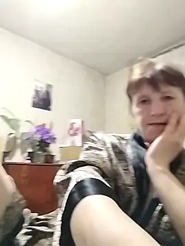 Flower2931 online show from March 2026 04:26:01 PM