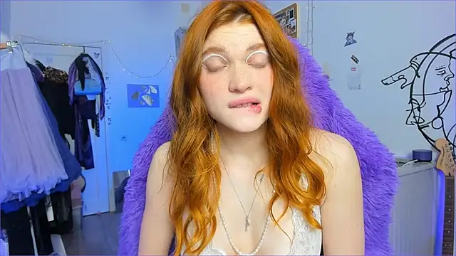 annkeenon online show from February 2026 09:13:01 PM